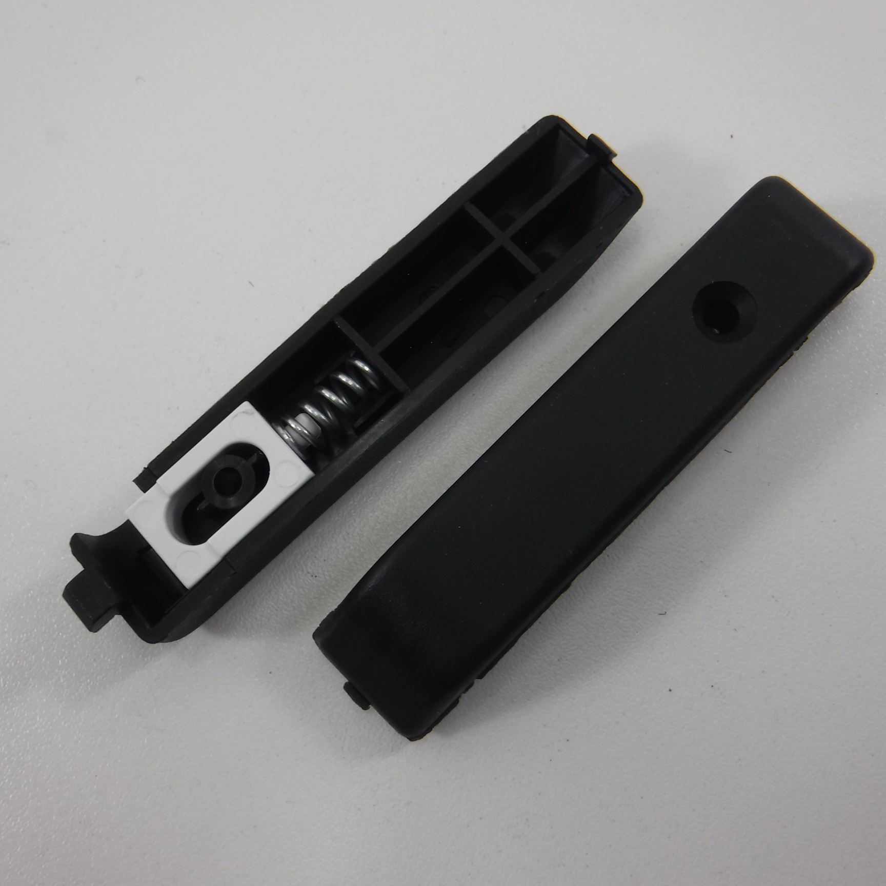 Howden Lamona Extractor Fan Visor Support Retainer - Pair 082638421