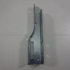 Cooke & Lewis Door Hinge Bracket Right Hand