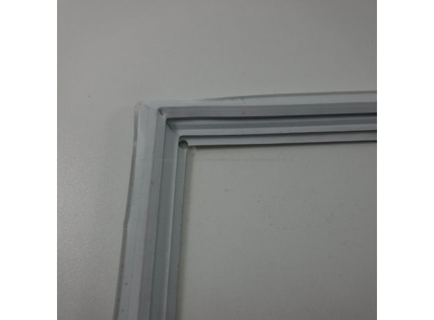 Currys Essentials Fridgemaster LID SEAL