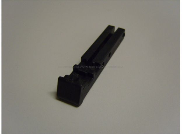 Diplomat Hinge Retainer / Foot