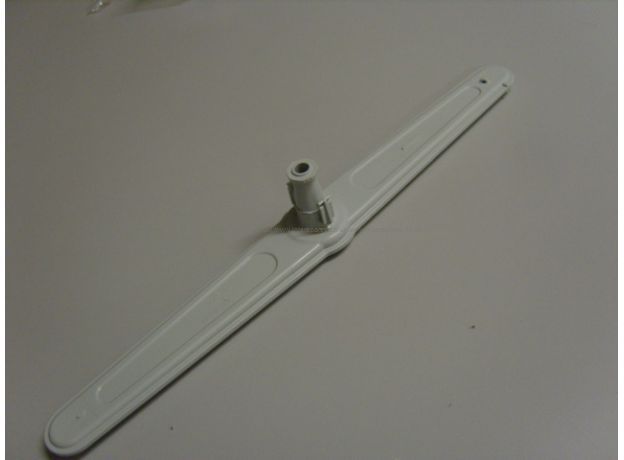 Whirlpool SPRAY ARM - LOWER