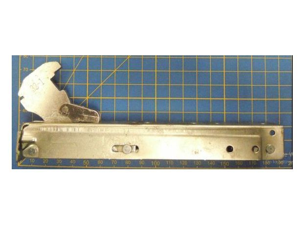 Cda DOOR HINGE