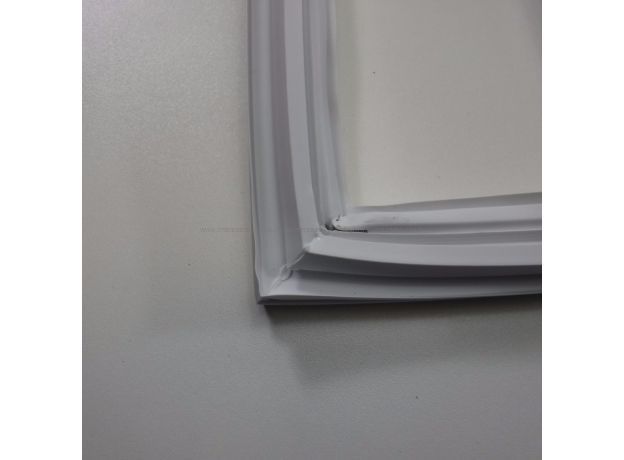 Spare Parts SEAL door
