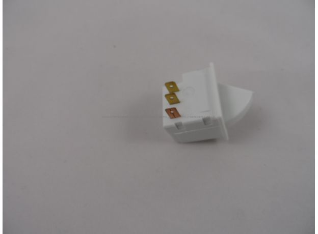 General Electric GE LIGHT SWITCH - FREEZER