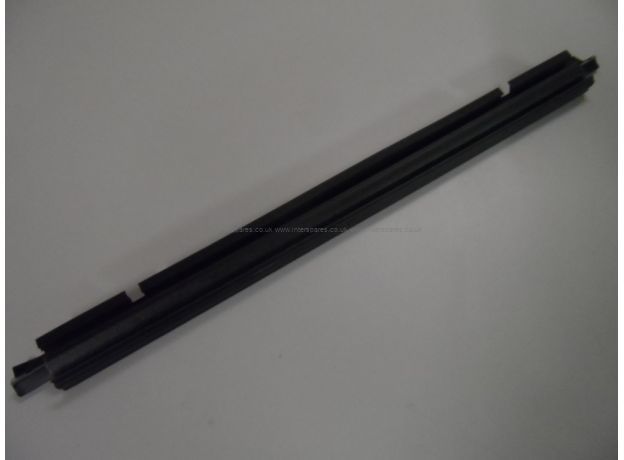 Smeg LOWER DOOR SEAL