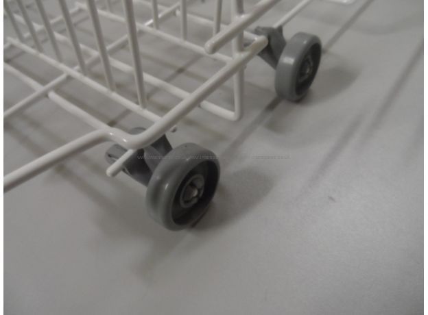 Whirlpool Lower Basket complete with Wheels
