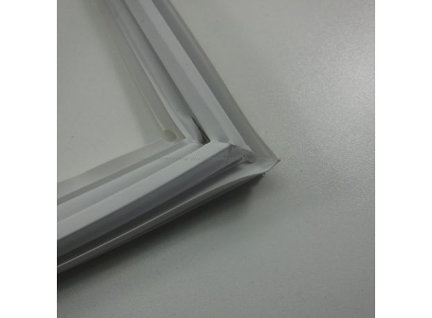 Cooke & Lewis Fridgemaster DOOR SEAL - FREEZER